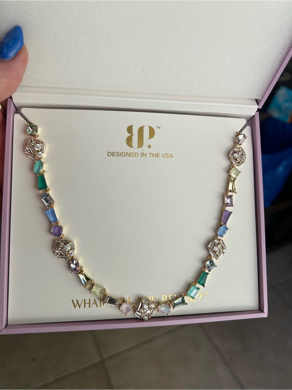 Bomb party Santorini bloom gold necklace